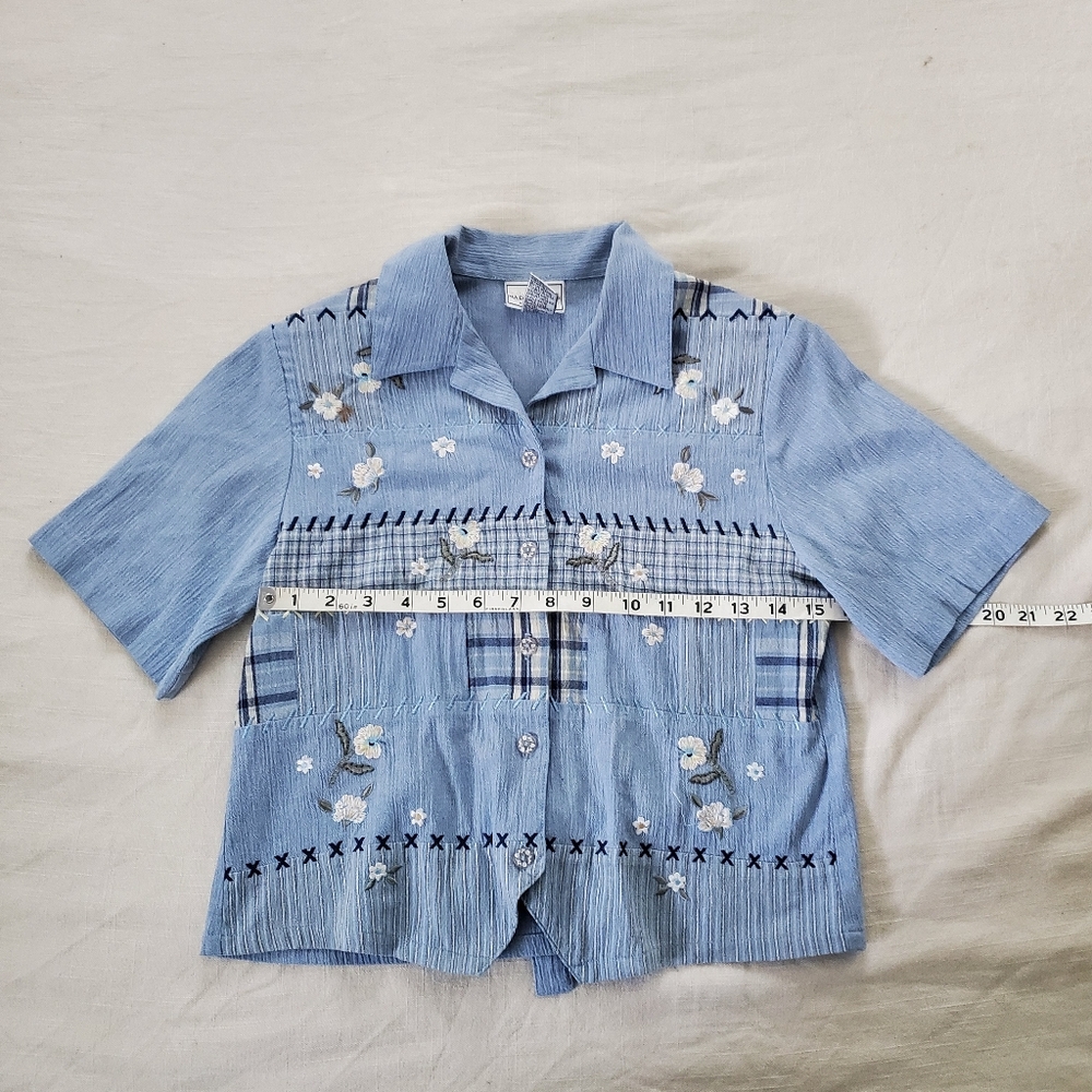 Vintage Denim Floral Patchwork Shirt with Embroidered Design Petite - Picture 5 of 9